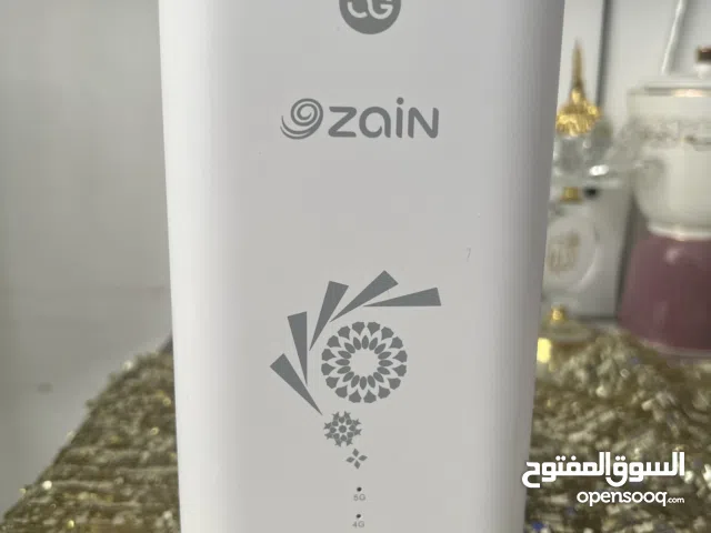 راوتر زين برو 3 5G مع الشاحن بحاله ممتازه