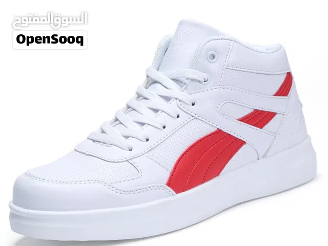 حذاء رياضي (كوتش) أبيض وتفاصيل حمراء - كشخة ومريح جداً