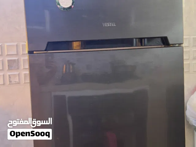 ثلاجة نظيفة جدا للبيع