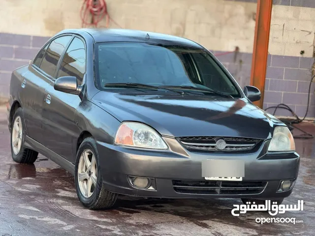 كيا ريو 2005