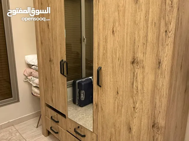 للبيع كبت وسرير مستعمل بحالة جيده
