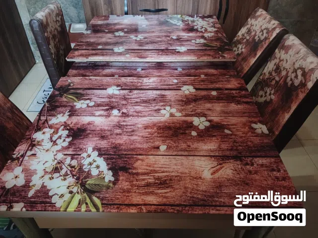 طاولة أكل قابلة للفتح