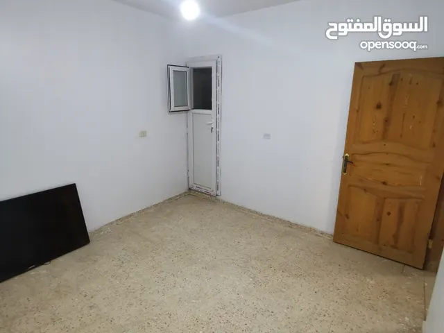 90 m2 Studio Townhouse for Rent in Tripoli Bier A-Tota