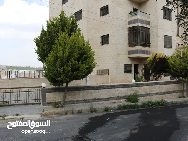 شقة فاخرة للبيع في منطقة أم زويتينة - عمان