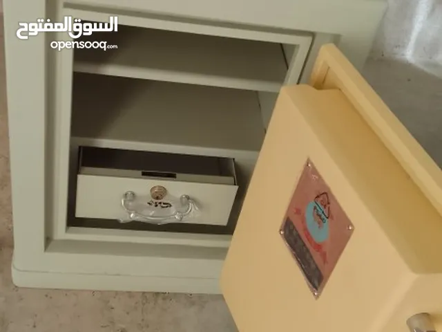 خزنة للبيع