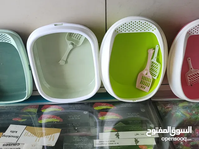 اكل قطط وكلاب