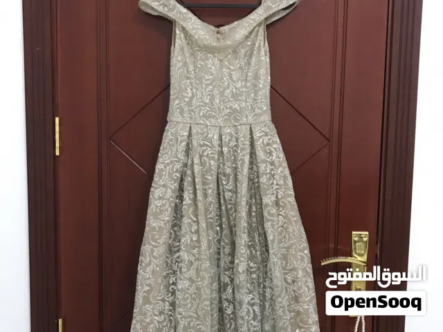 فستان مستعمل