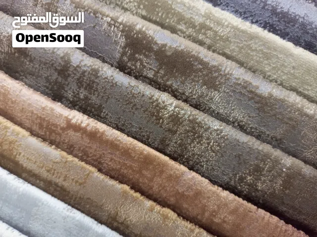 أقمشة ومنسوجات مخمل جراند موشح فاخرة لتنجيد الكنب والكوشن متوفرة بتصاميم أنيقة وألوان راقية 2026