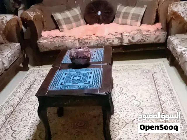 طقم كنب خشب زان تفصيل بحاله الوكاله قابل للتفاوض
