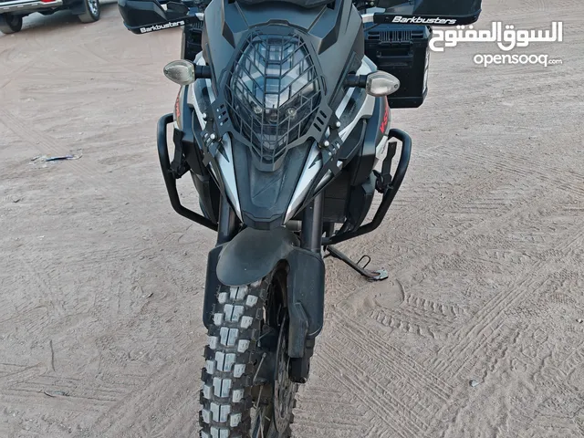 دراجة سوزوكي v-strom 1000 Adventure موديل 2018 Suzuki