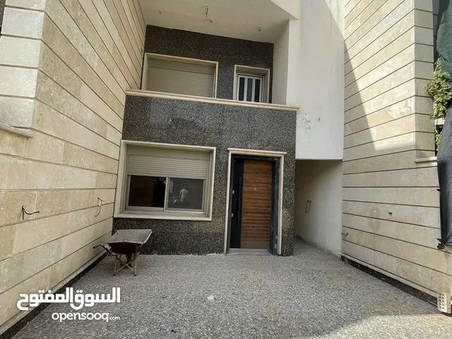 للبيع دار سكني محدث بلكامل في السيدية 150م بسعر مناسب لدى شركتنا الاعتماد الهندسي حصراً