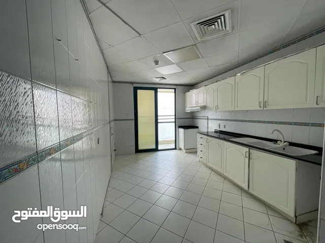 2300 ft 3 Bedrooms Apartments for Rent in Sharjah Al Majaz