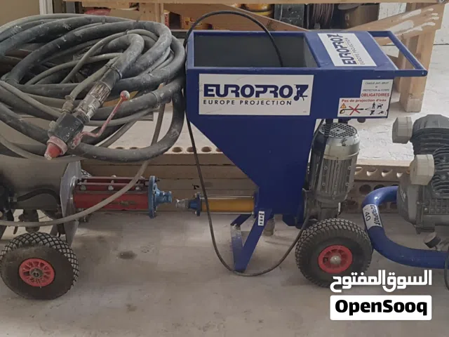 Machine à projection d'intérieur enduit lisse et décoré