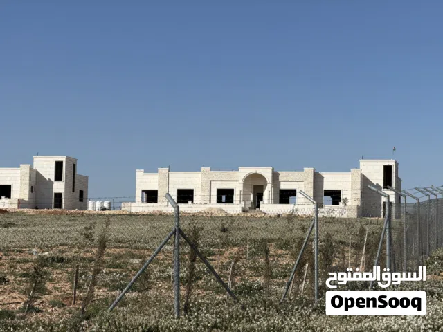 أراضي سكني للبيع في أم رمانة طريق المطار – مشروع إشبيلية هيلز  من 600م