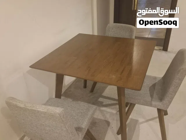 طوله طعام حاله ممتازه 3كراسي
