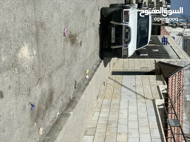 تويوتا هايلوكس 2001