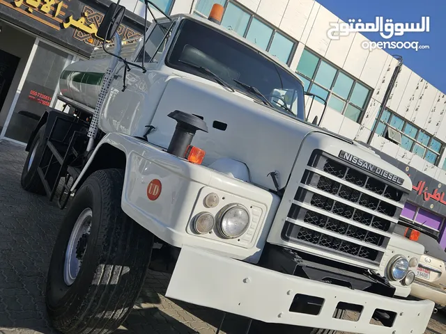 نيسان فور بي فور