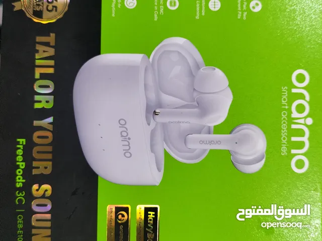 Airbods Oraimo 3C للبيع مساء / صباح الخير، عرض متميز لسماعات Oraimo لاسلكية، بحالة جيدة جداً وكأنه