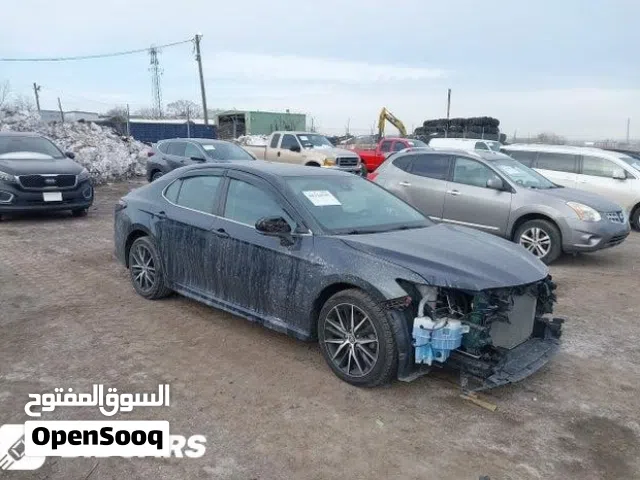 2021 تويوتا كامري SE