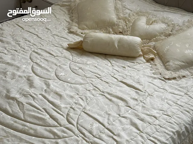 للبيع لحاف تخت سرير فخم