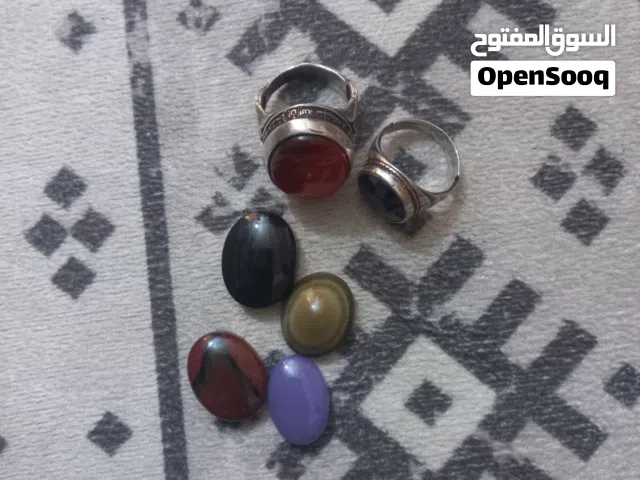 احجار يمنيه اصليه والسعار موجوده على الصور