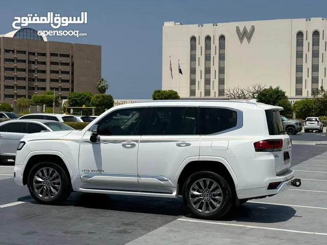 لاندكروز VX توين توربو صنع وطراز 2023 خليجية قطر ضمان الوكالة قمة في النظافة قطعت 54 الف فقط