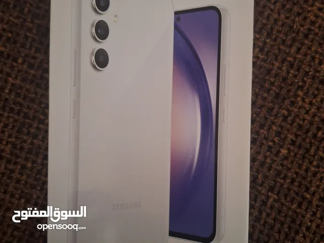 a 54 5g samsung  8ram  128G  استعمال 5اشهر نظيف جدا جدا فقط استعمال تصفح فقط   ماركا الشماليه