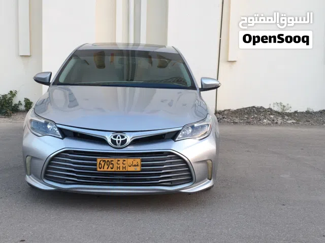 2015 تويوتا افالون Limited
