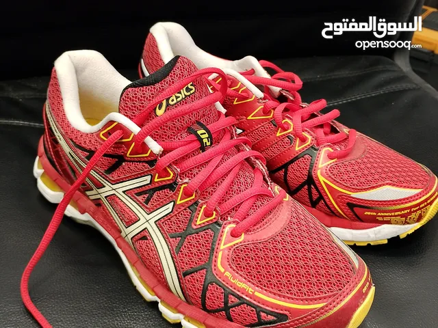 asics sports shoes