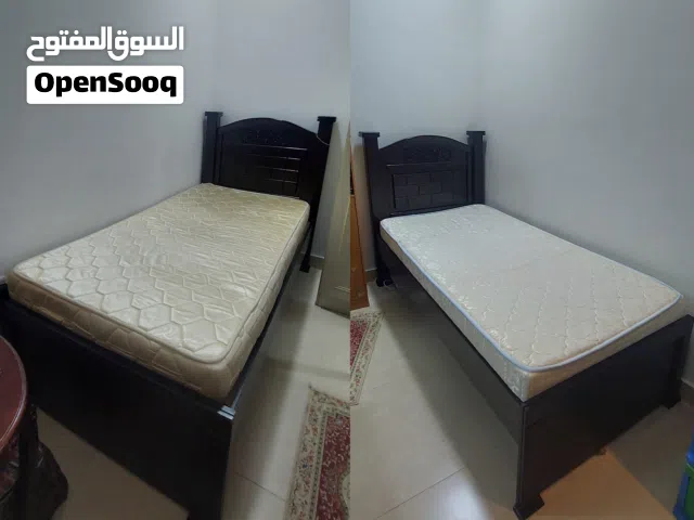 سرير للبيع