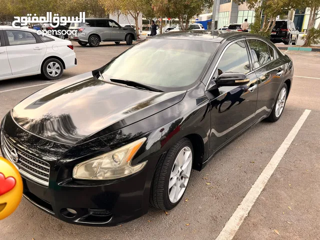 Nissan Maxima 2011