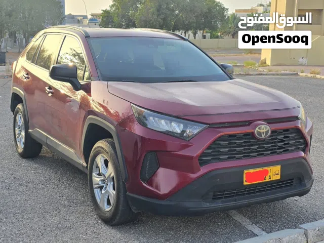 2021 تويوتا راف فور LE