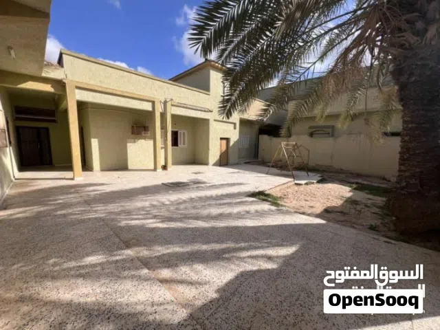 300 m2 3 Bedrooms Townhouse for Rent in Misrata Karzaz