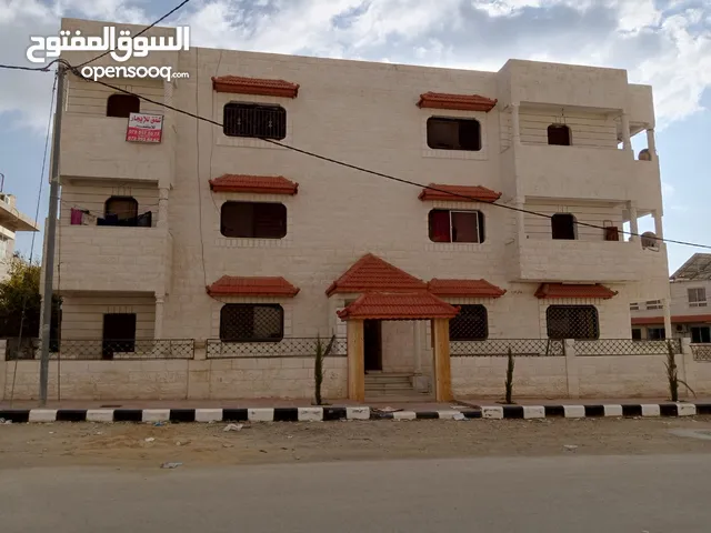 150 m2 4 Bedrooms Apartments for Rent in Mafraq Hay Al-Zohoor