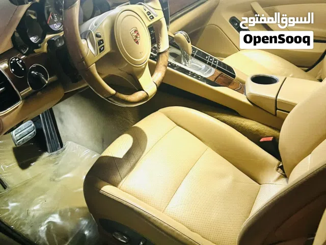 2013 بورش باناميرا Panamera