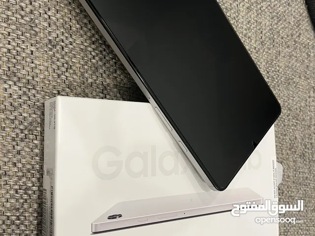 Samsung galaxy tab A9 like new