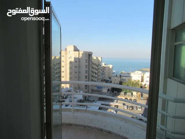 شقة ثلاث غرف للايجار مطلة على البحر - الشعب البحري ق. 8 شارع الكندي