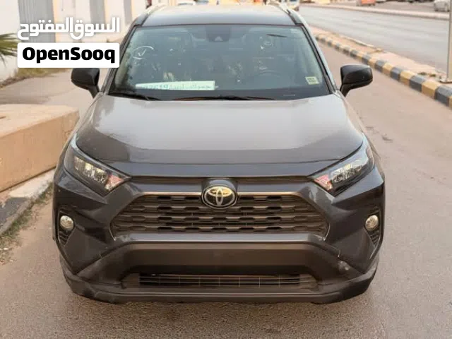 2020 Toyota RAV 4 LE