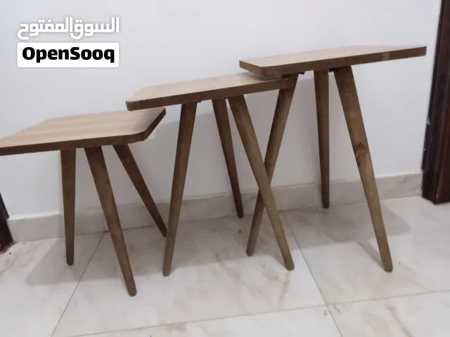 طقم كنب مستعمل خشب زان ماركة أمريكية 7 مقاعد ضهر والجوانب جلد بحاجة فقط الا تنجيد (خشب بحالة ممتازة)