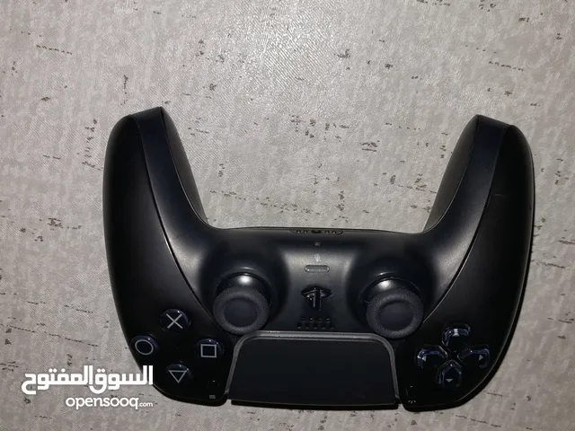 يد تحكم بلايستيشن 5 للبيع في جدة حالة ممتازة وجيدة مافيها اي مشاكل لون اسود مافيها اي عيوب