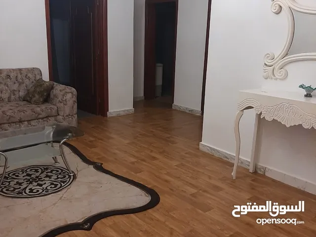 شقة للايجار اليومي في طرابلس سوق الجمعة