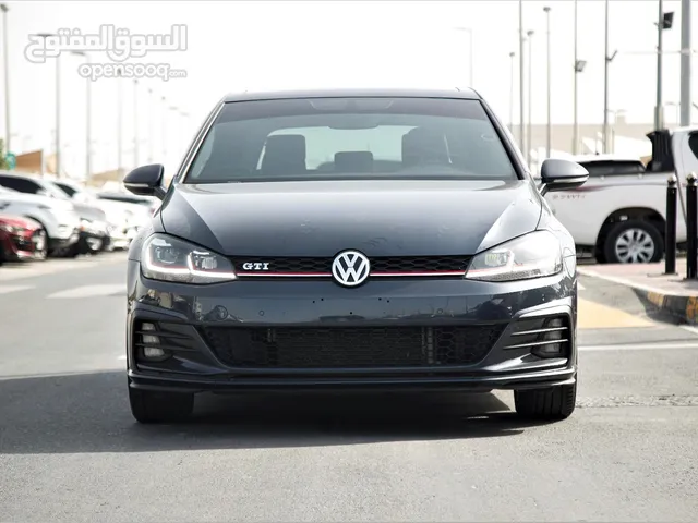 Volkswagen Golf GTI 2018 in Sharjah