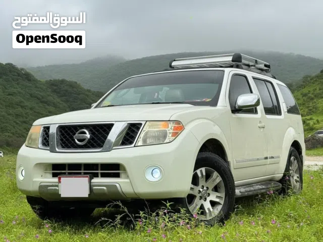 2009 نيسان باثفايندر XE