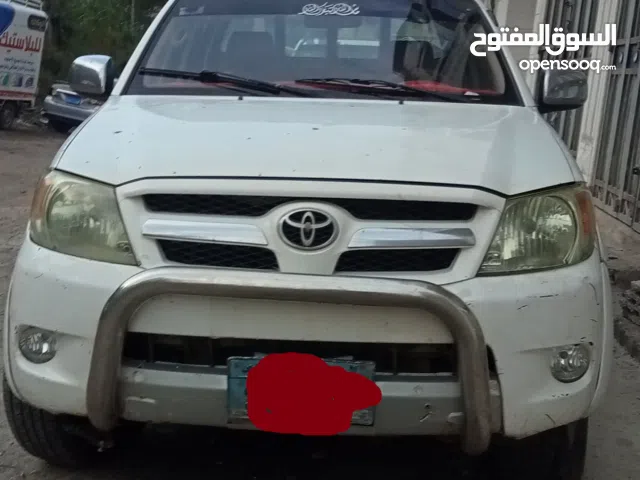 2007 تويوتا هيلوكس DLX