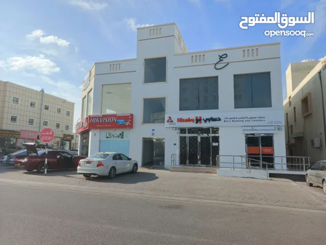 معارض للبيع طابق اول في العامرات السادسة سوق السادسه