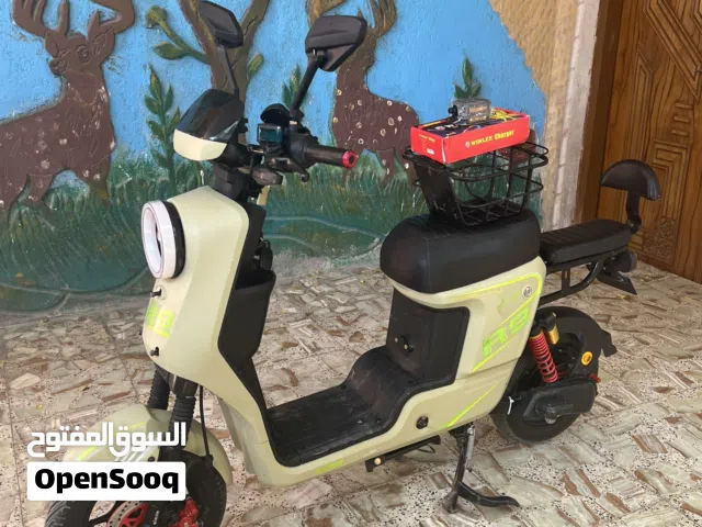 دراجه شحن R9 موديل 26 بطاريات 33 عدد خمسه كفاله وبيها ضمان دراجه نضيفه اخر اصدار ملحقات كامله بصمتين