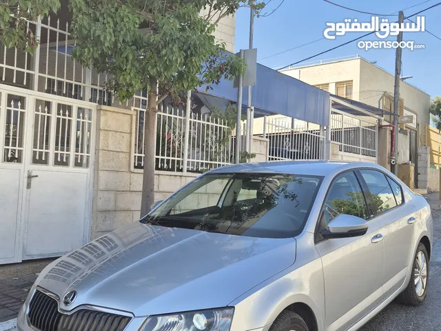 اوكتافيا 2015 ترخيص 2015 مطور 1600 ديزل كير عادي