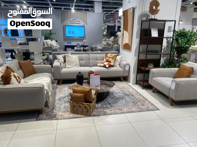 Unused new sofas from Home Center  كنبات جديدة غير مستخدمة من هوم سنتر تحت ضمان الشركة لمدة سنتين