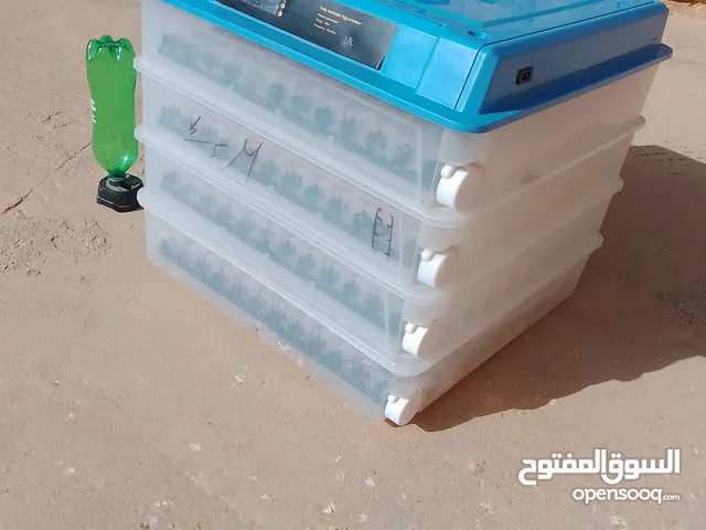 حضانة تفقيص بيض تحمل 400 بيضة دجاج بط وز حمام.. جديدة وفي حالة ممتازة مش مستعملة الا مرة واحدة فقط.