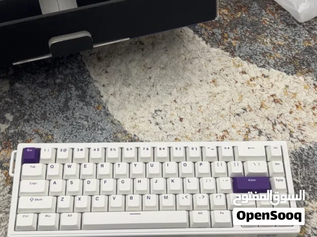 السلام عليكم كيبورد جديد مستعمل يوم واحد فقط جميل استجابه جميله ينفع حق العاب شوتر مثل فورت و غيرها